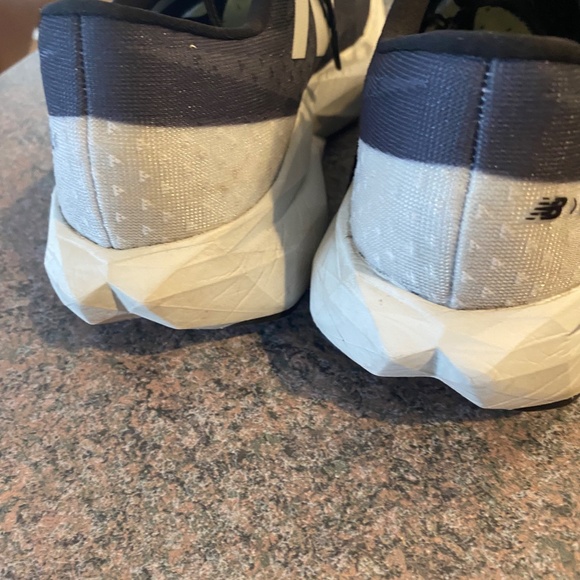 New Balance Rebel V4 - Picture 2 of 5